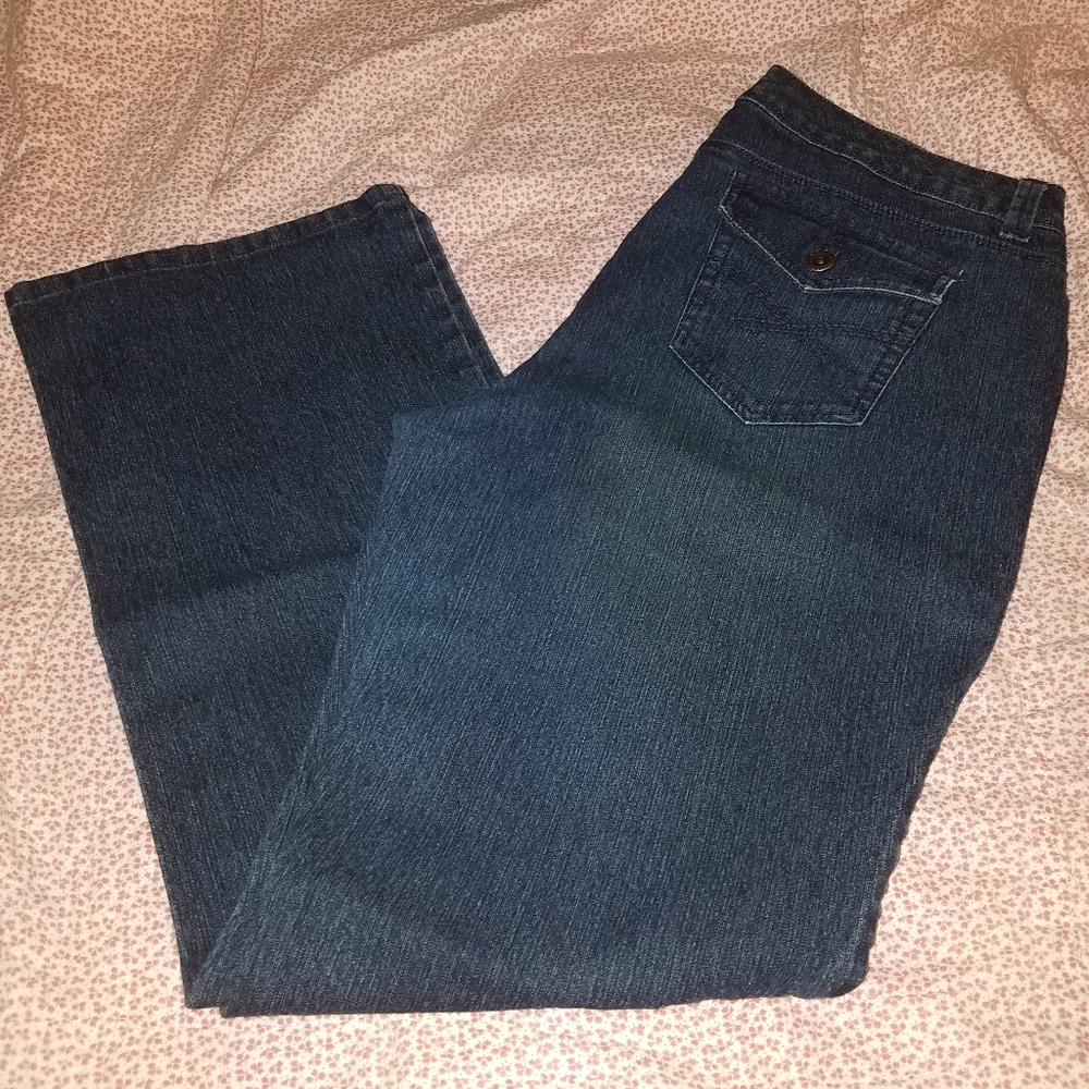 Sonoma Womens 16 AVG Jeans Flare legs Gently Worn